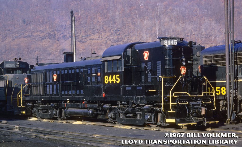 Pennsylvania Railroad Alco RS-3 8445